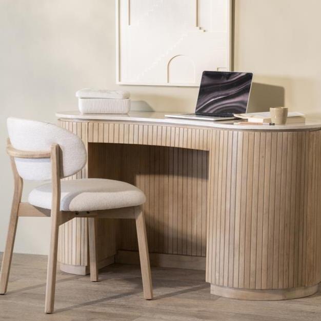 Bureau Kira | Wit Marmer